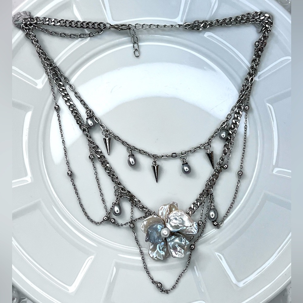 Unique! Handmade Freshwater Blue Luster Flower 🌺 Keshi Pearl Chain Necklace